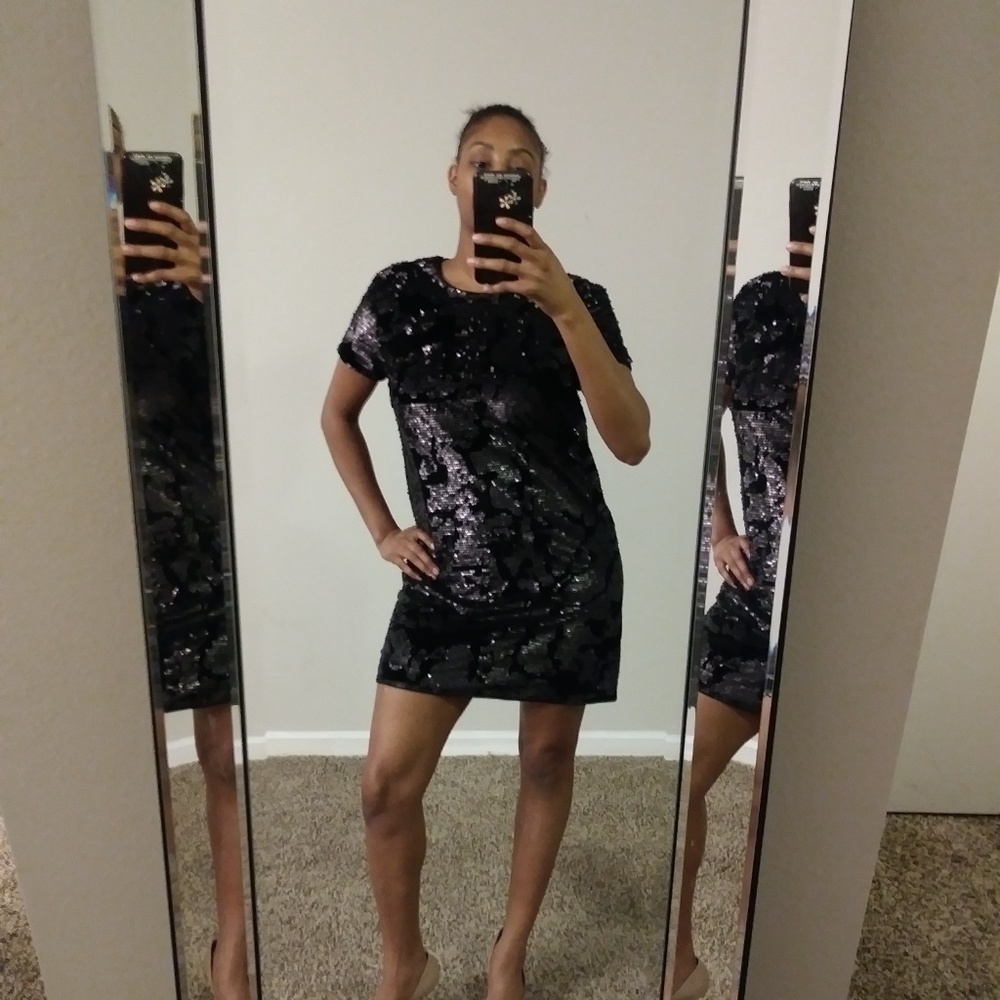 NWT Forever 21 Black Velvet Sequin Dress Small